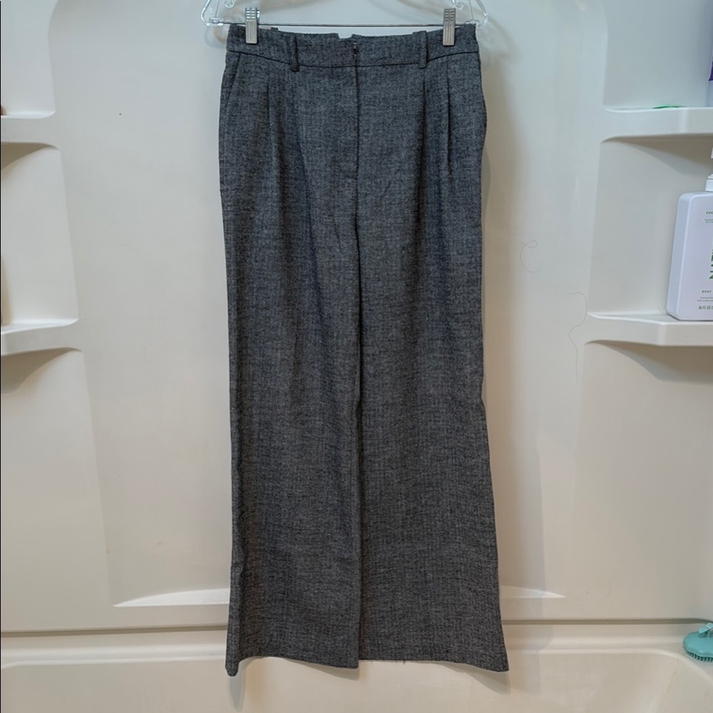 DKNY Gray Wide-Leg Trousers with Pleats